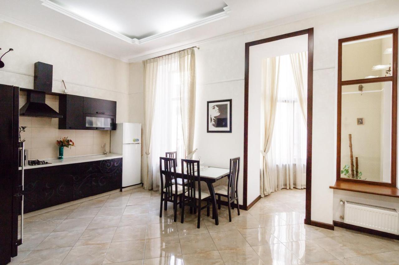 Downtown Prestige Apartment Oldenburg Bagian luar foto